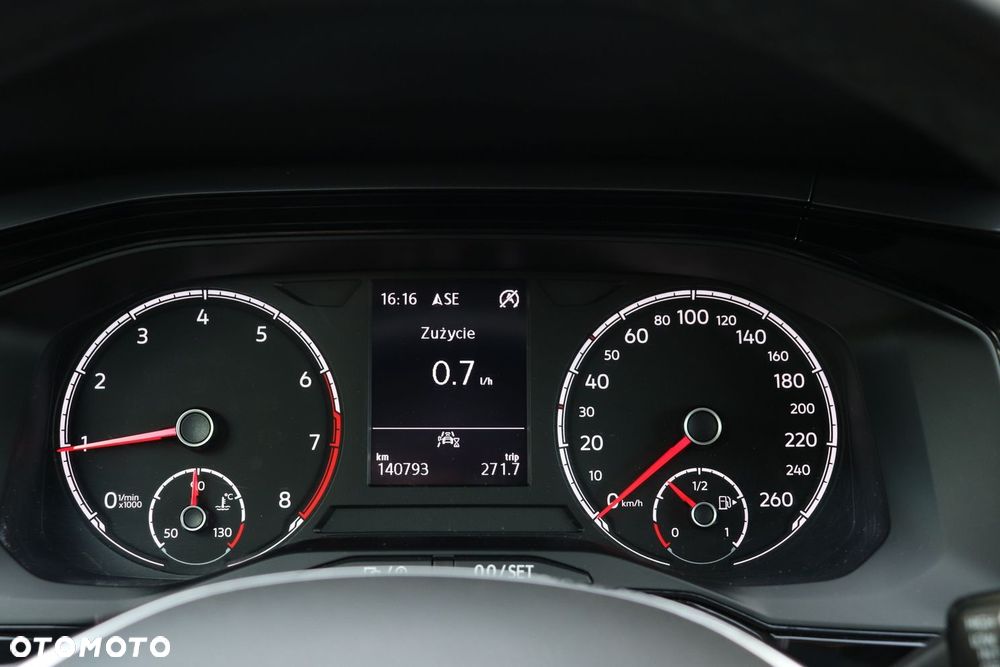 Volkswagen Polo - 19