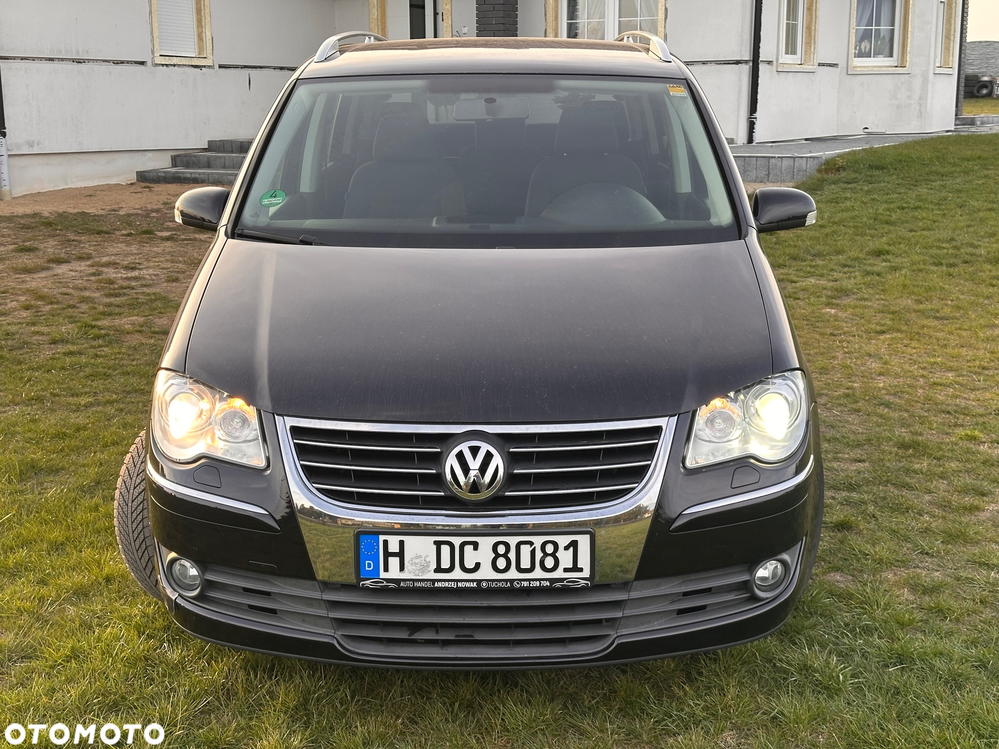 Volkswagen Touran 1.4 TSI Highline Perfectline DSG - 2