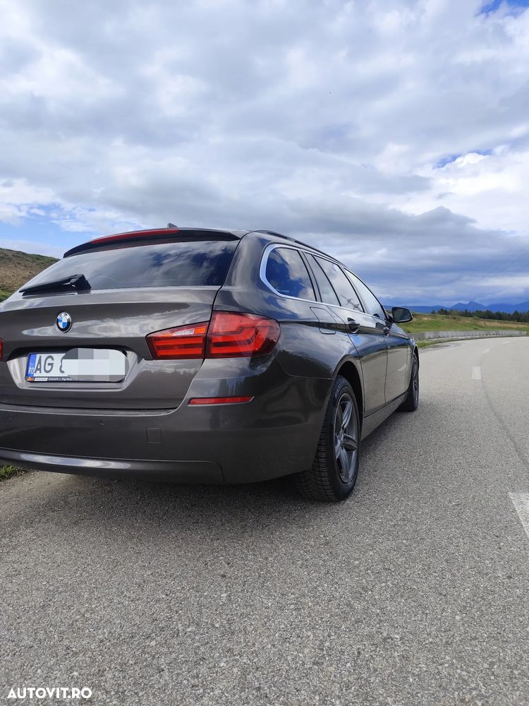 BMW Seria 5 520d Sport-Aut. - 9