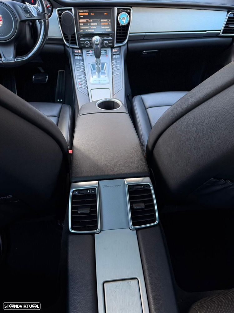 Porsche Panamera - 9