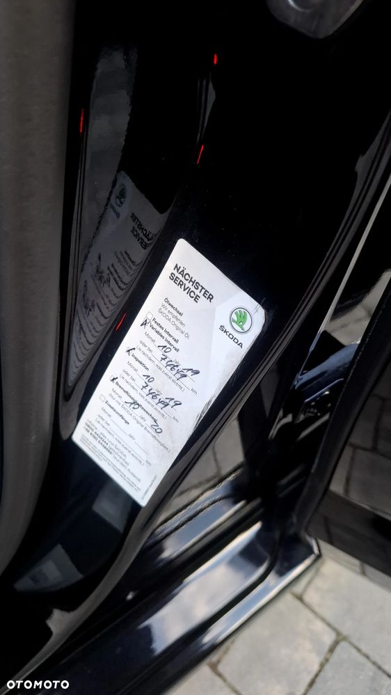 Skoda Octavia 2.0 TDI (Green tec) DSG RS - 24