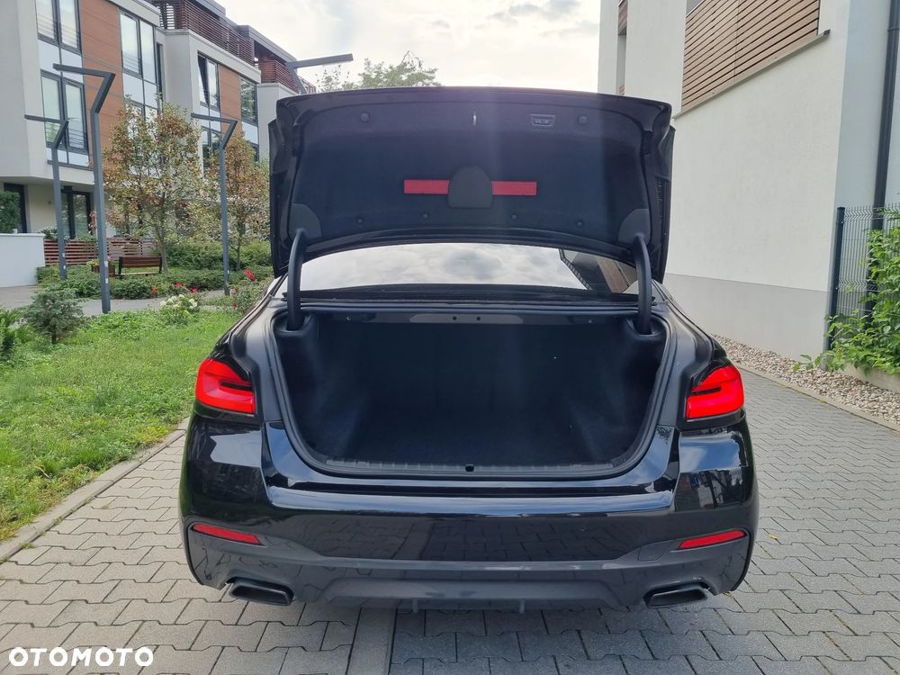 BMW Seria 5 520d xDrive MHEV M Sport sport - 28