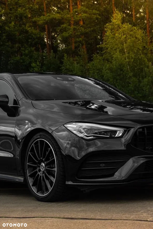 Mercedes-Benz CLA 250 4-Matic AMG Line 7G-DCT - 2