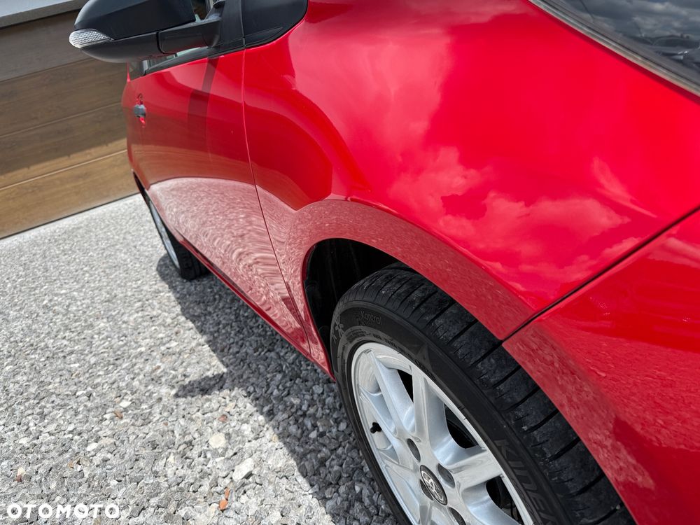 Toyota Yaris 1.0 Entry EU5 - 15