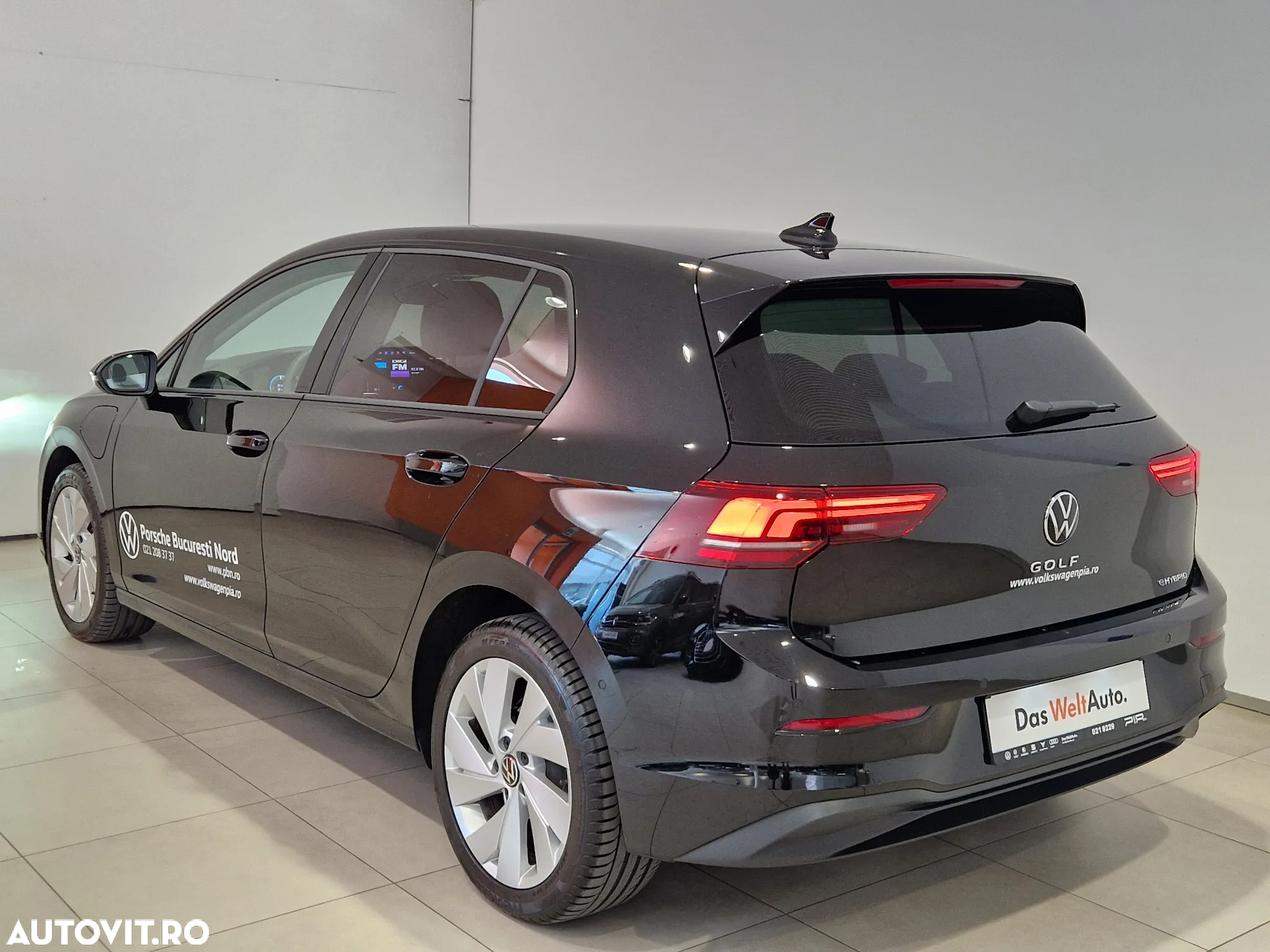 Volkswagen Golf 1.5 TSI eHybrid DSG PHEV Life - 3