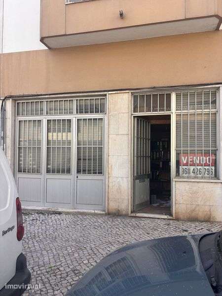 Loja com muita claridade - Grande imagem: 4/8