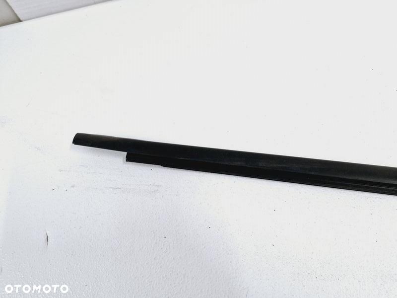 FORD C-MAX 2 II MK2 LISTWA ZGARNIAJĄCA DRZWI SZYBY PRAWY PRZÓD PRAWA PRZEDNIA - 5