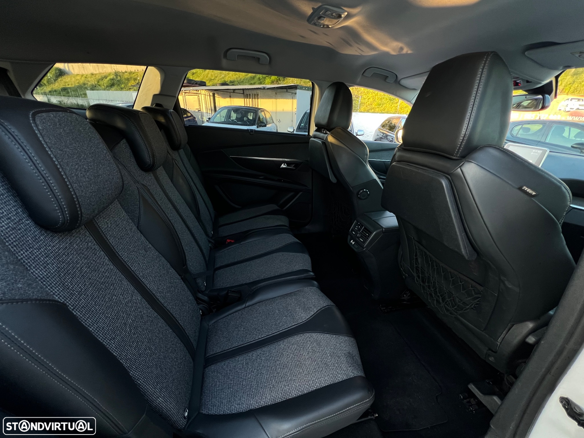Peugeot 5008 1.5 BlueHDi Allure - 10
