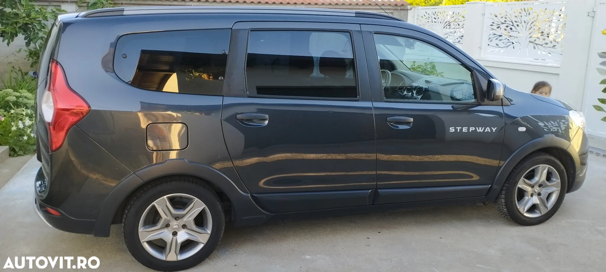Dacia Lodgy 1.6 SCe Stepway - 18