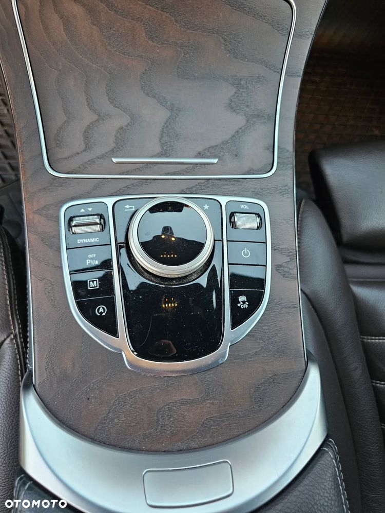 Mercedes-Benz GLC 220 d 4-Matic - 29