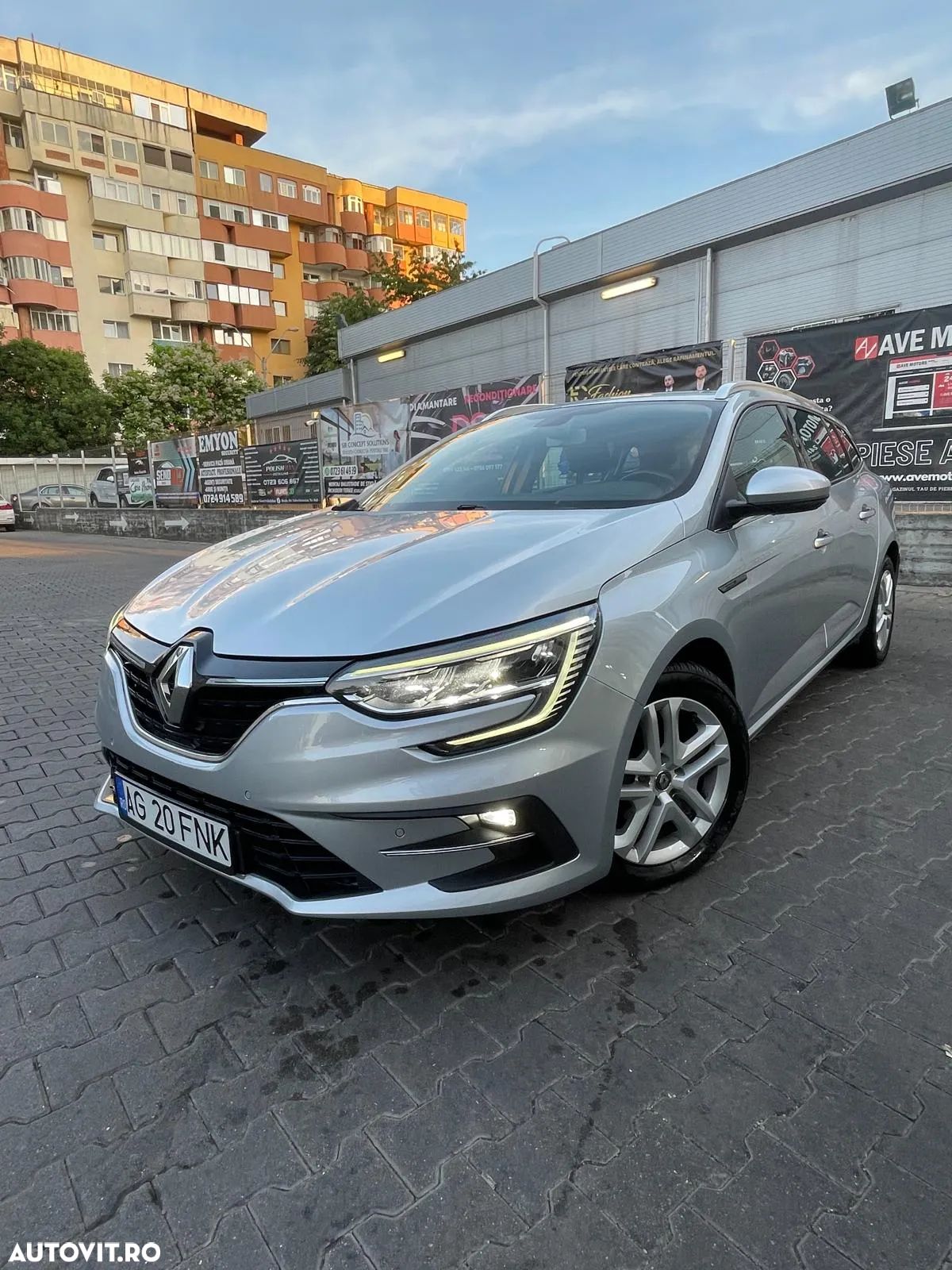 Renault Megane Blue dCi 116 Intens - 1