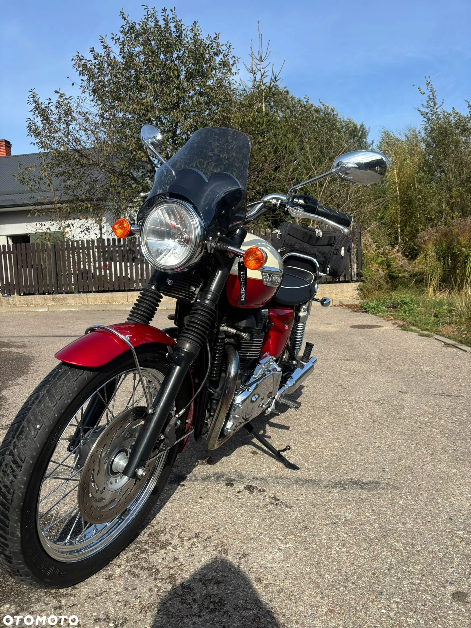 Triumph Bonneville - 18