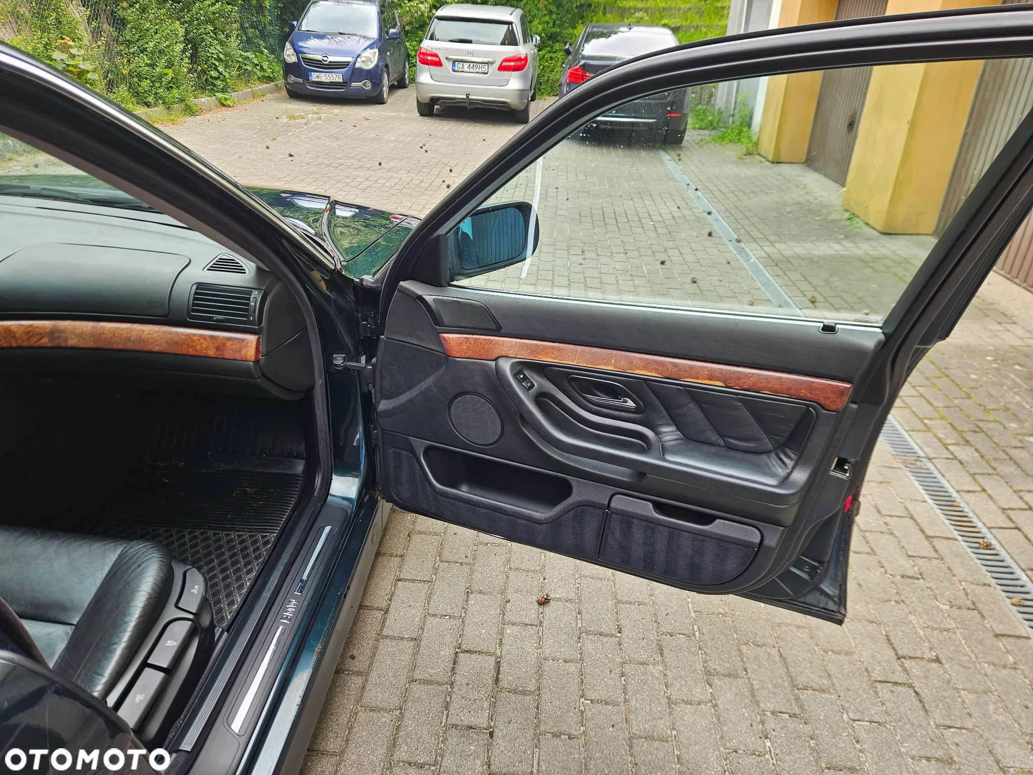BMW Seria 7 728i - 27