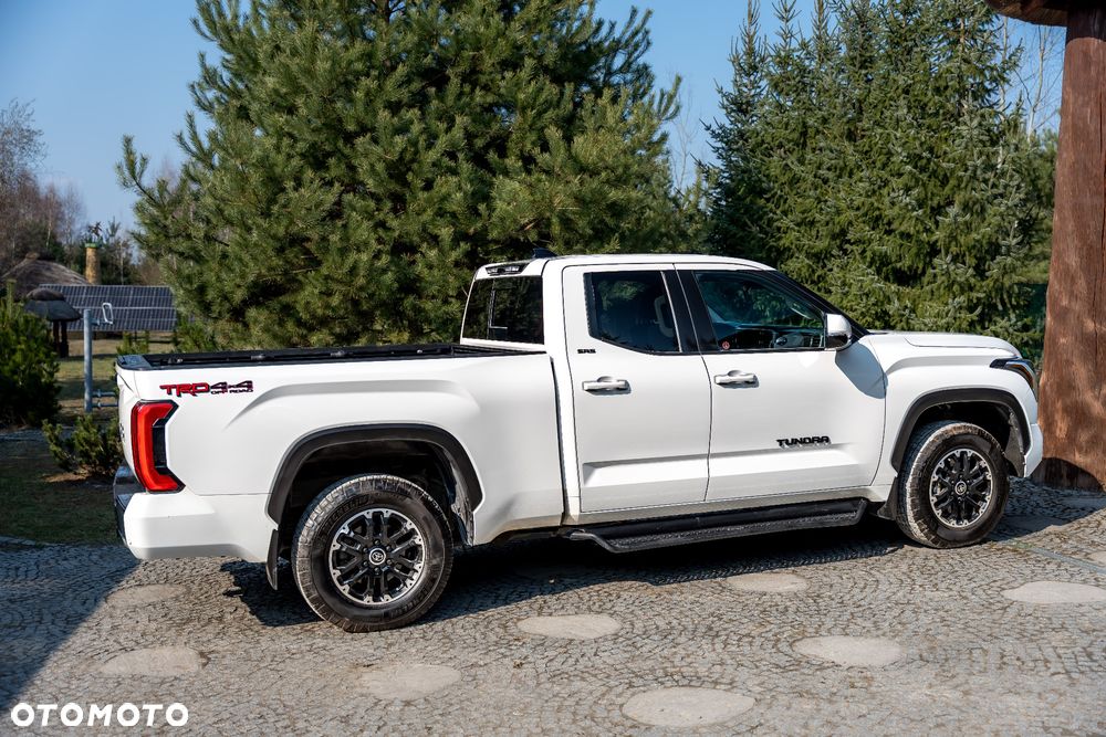 Toyota Tundra - 15