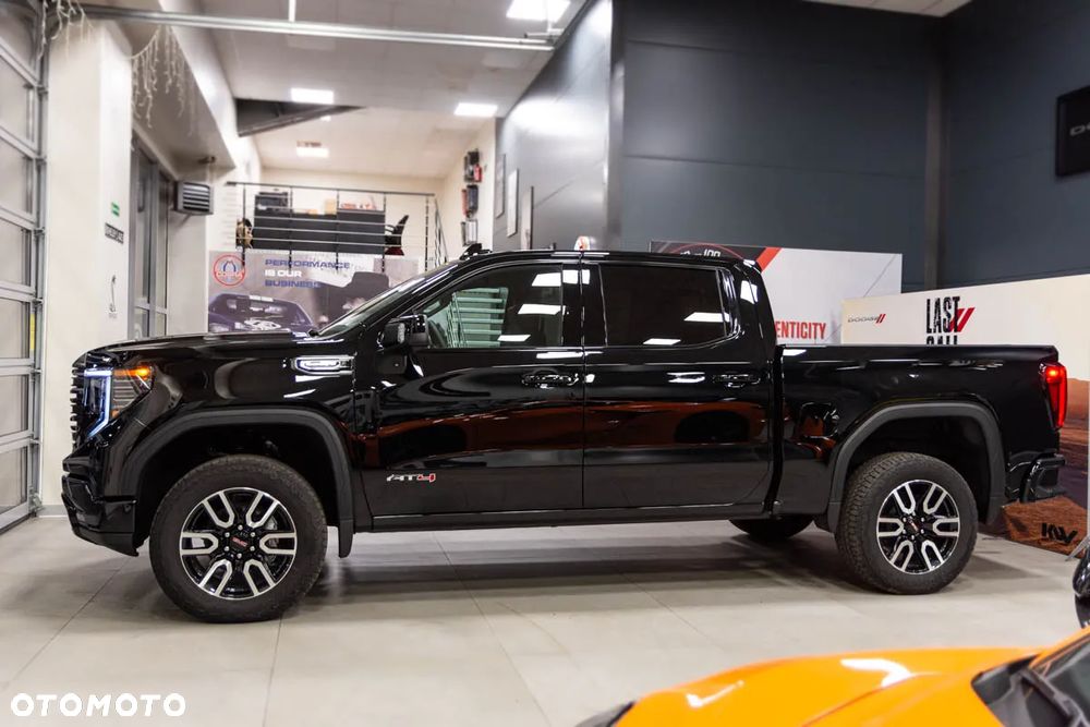 GMC Sierra - 6