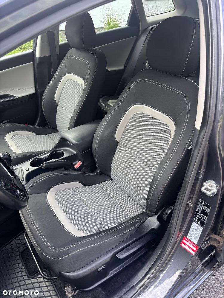 Kia Ceed 1.6 CRDi L Business Line - 9