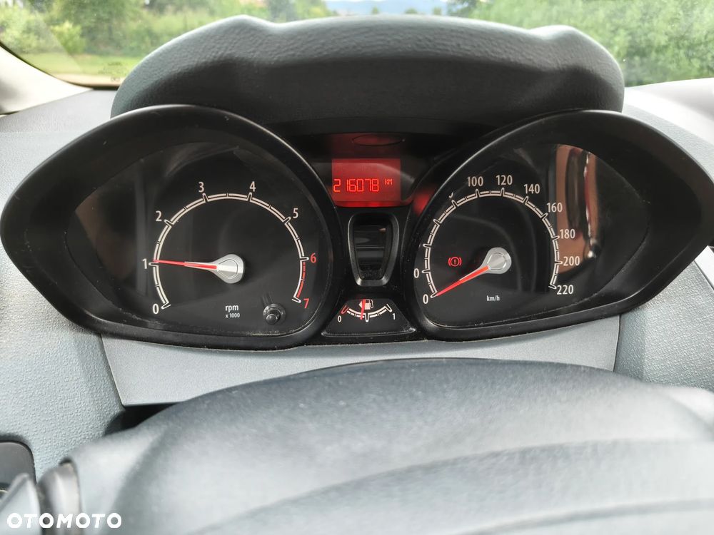 Ford Fiesta 1.25 Trend - 13