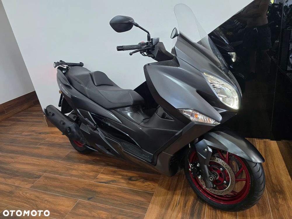 Suzuki Burgman - 30