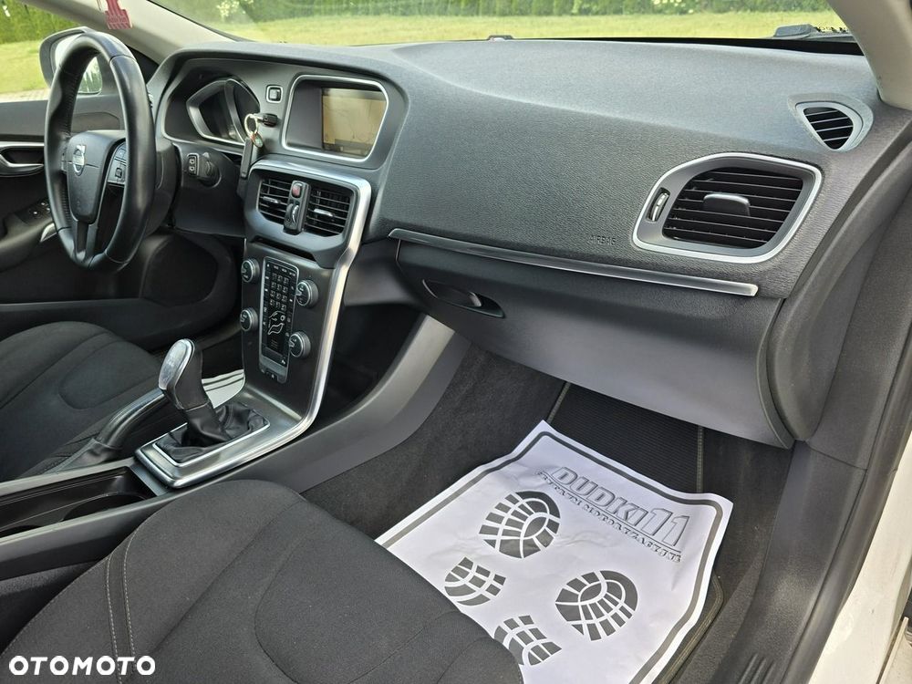 Volvo V40 - 26