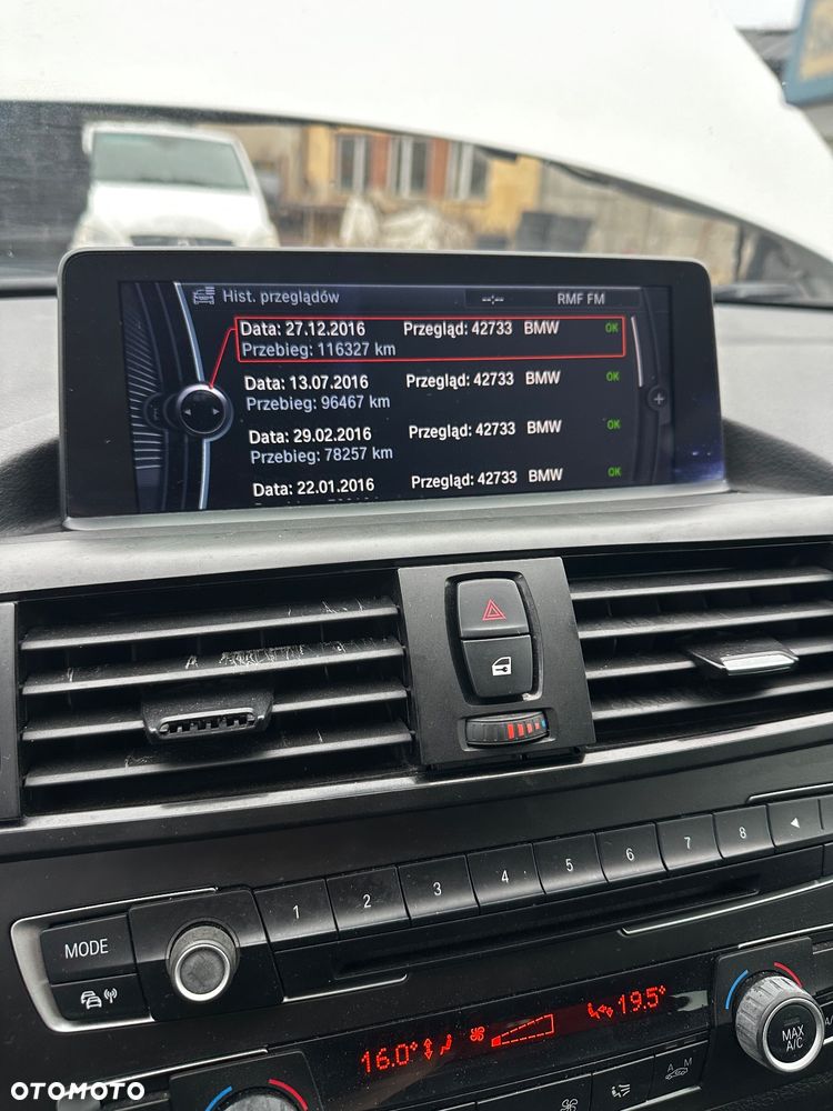 BMW Seria 1 125d Sport-Aut - 22