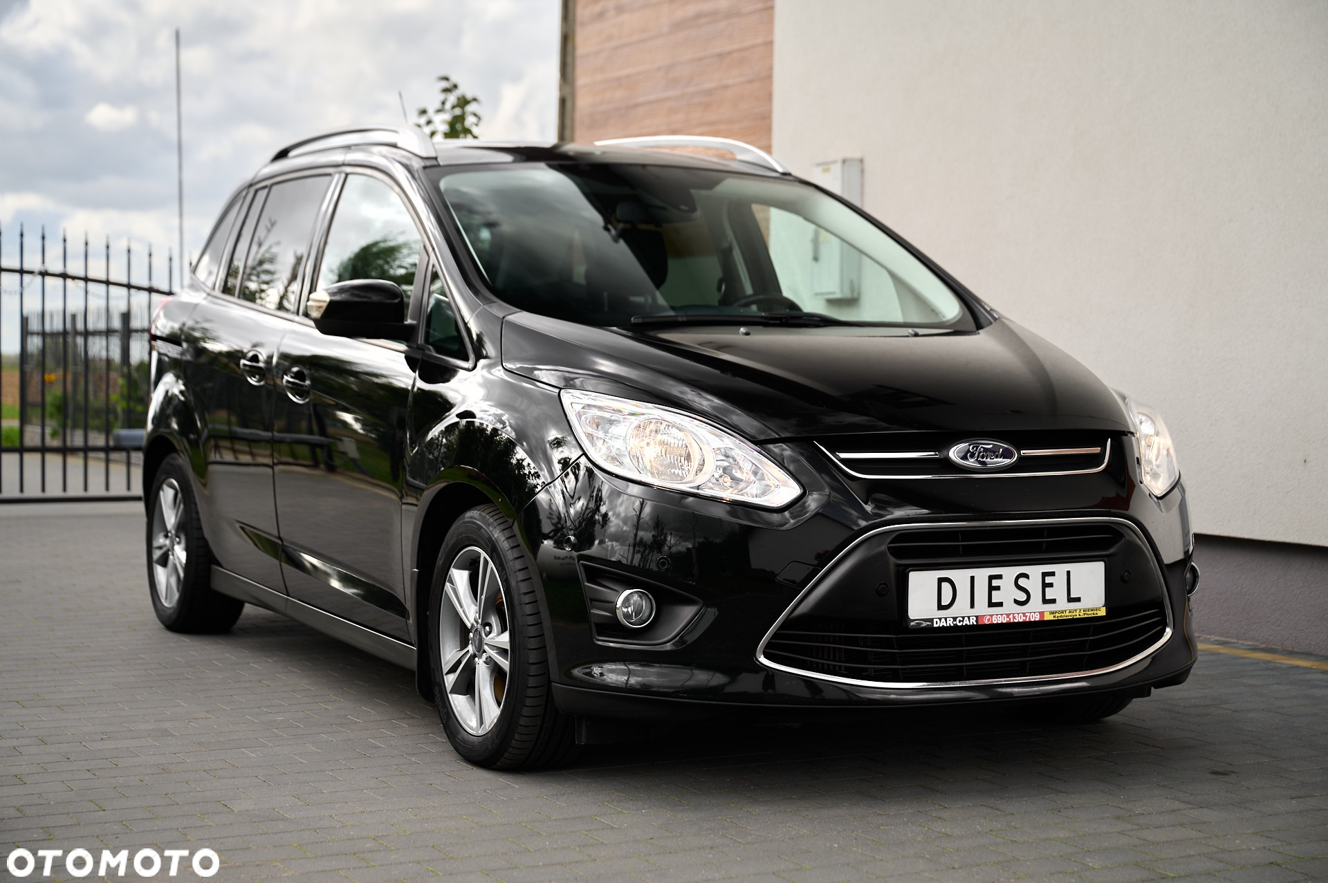 Ford Grand C-MAX - 17