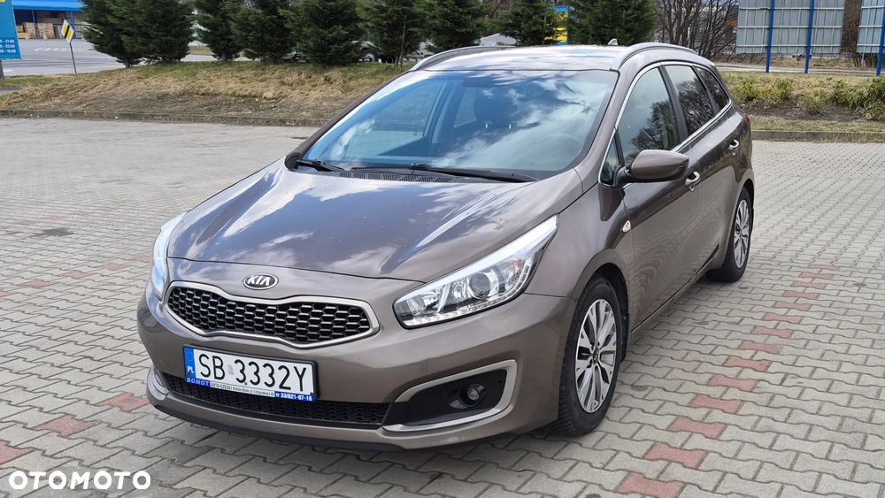 Kia Ceed 1.6 GDI Smart Plus DCT - 2