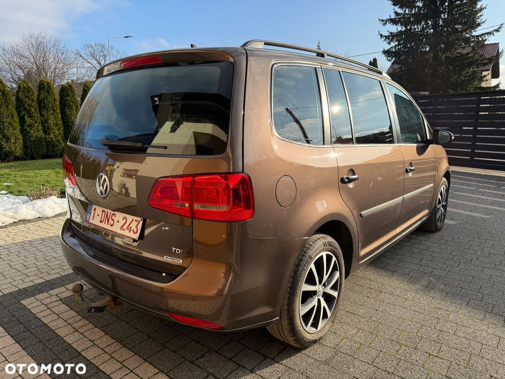 Volkswagen Touran 1.6 TDI DPF BlueMotion Technology Highline - 12