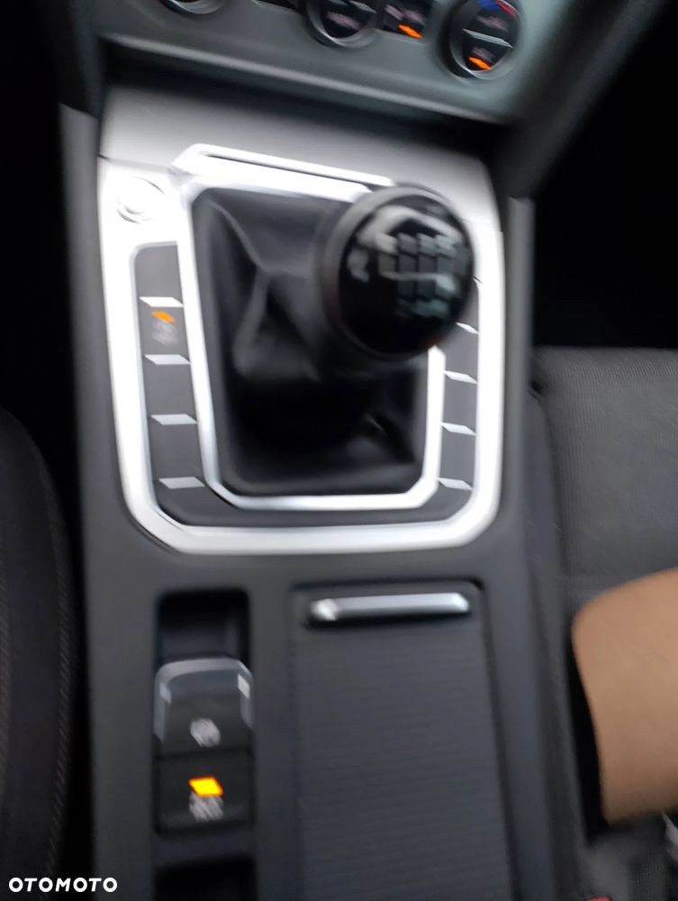 Volkswagen Passat 1.5 TSI EVO Elegance - 10