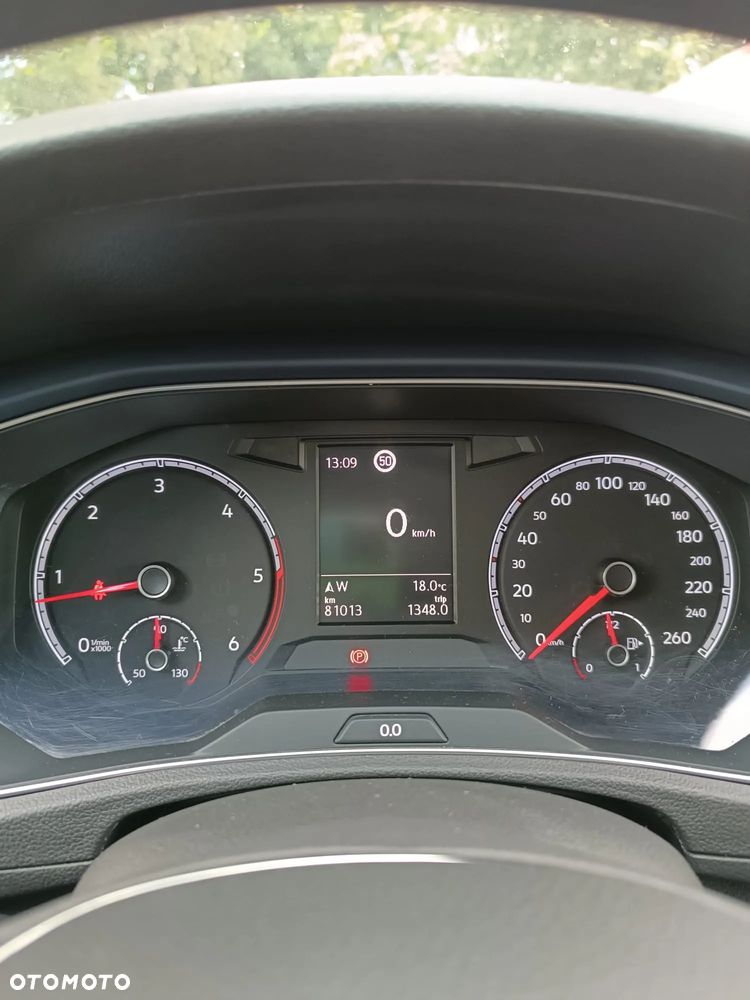 Volkswagen T-Roc - 7