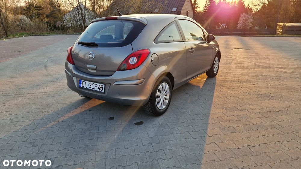 Opel Corsa 1.4 16V Enjoy - 3