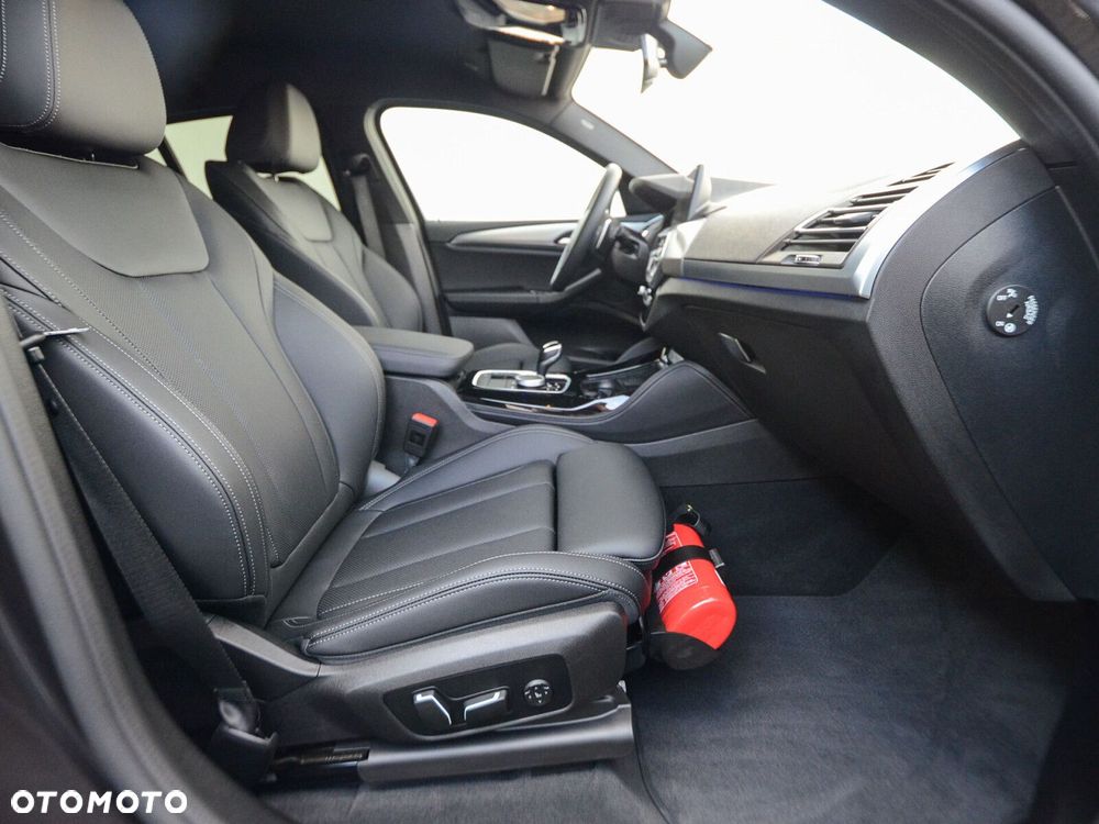 BMW X4 - 29