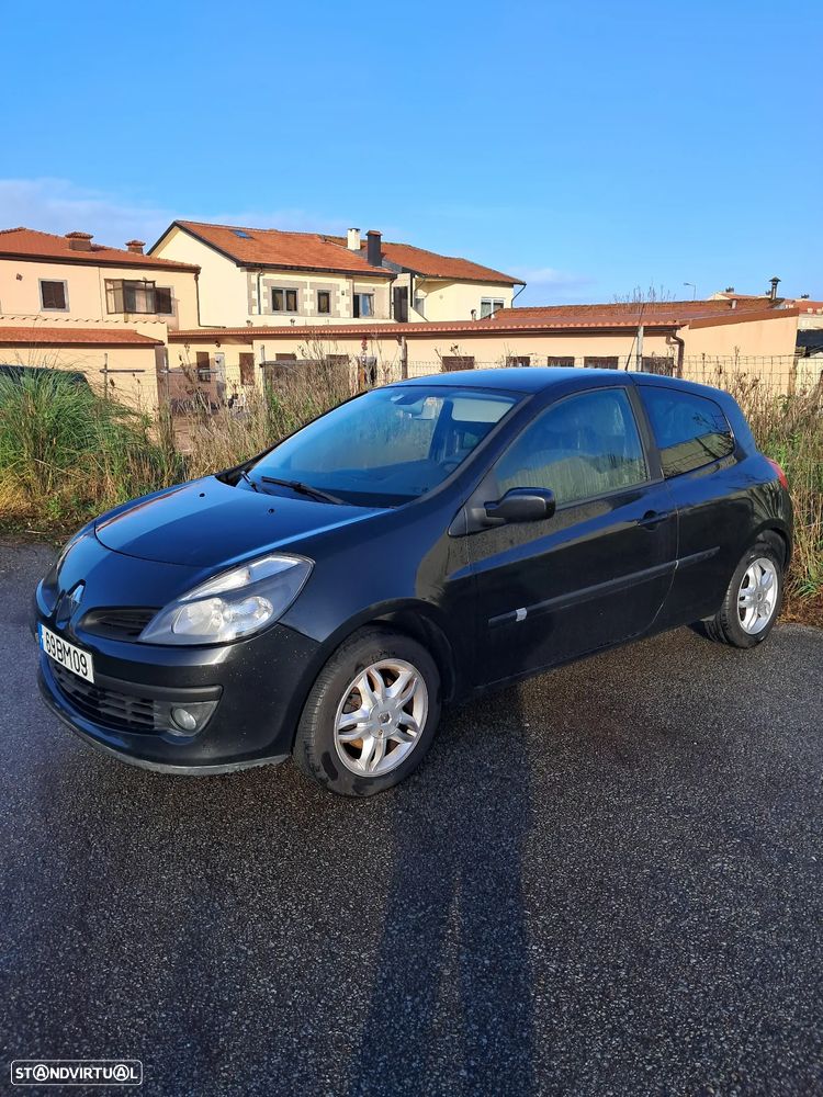 Renault Clio - 14