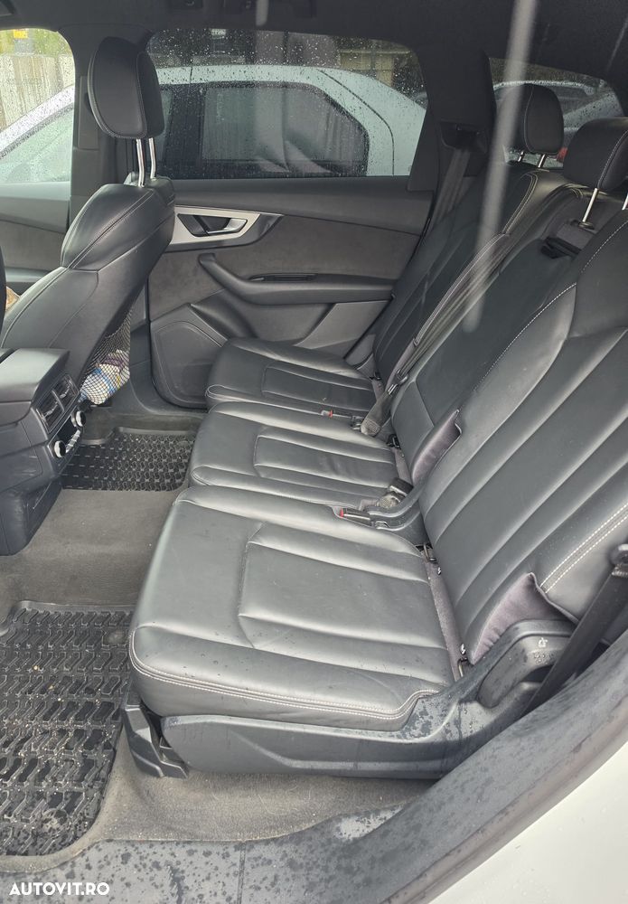 Audi Q7 3.0 ultra TDI Quattro Tiptronic - 6