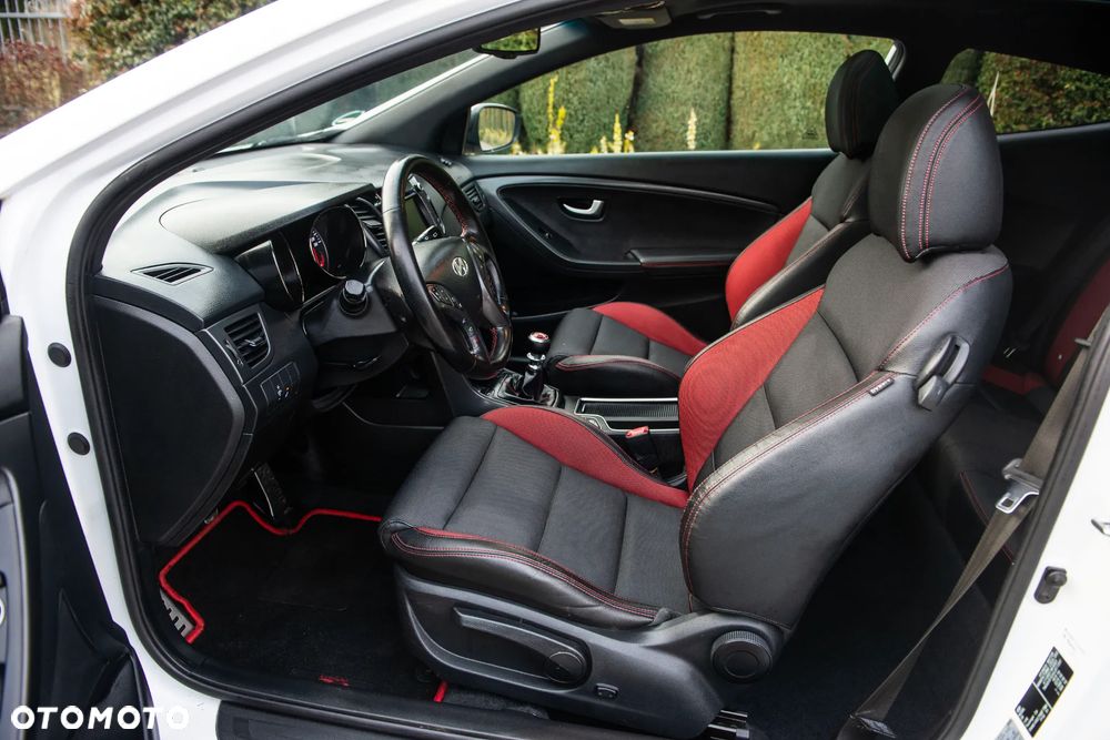 Hyundai i30 1.6 T GDI Turbo - 18