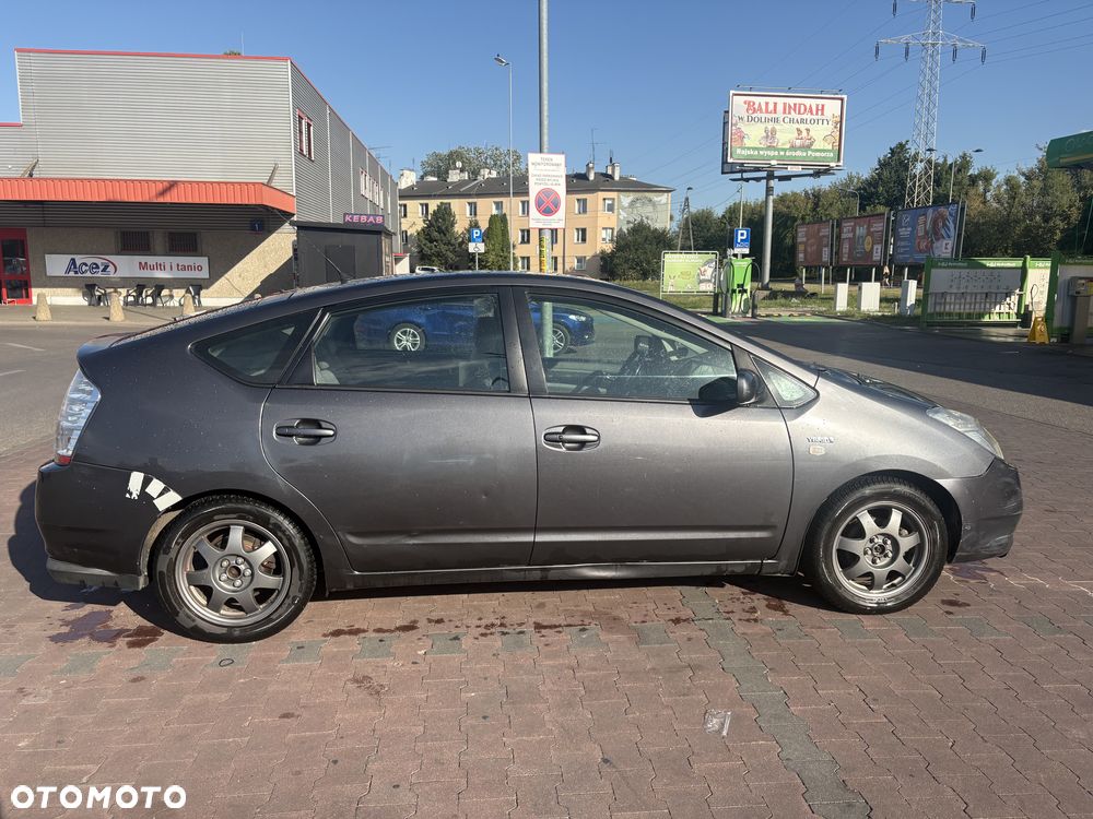 Toyota Prius 1.5 VVT-i Prestige - 2