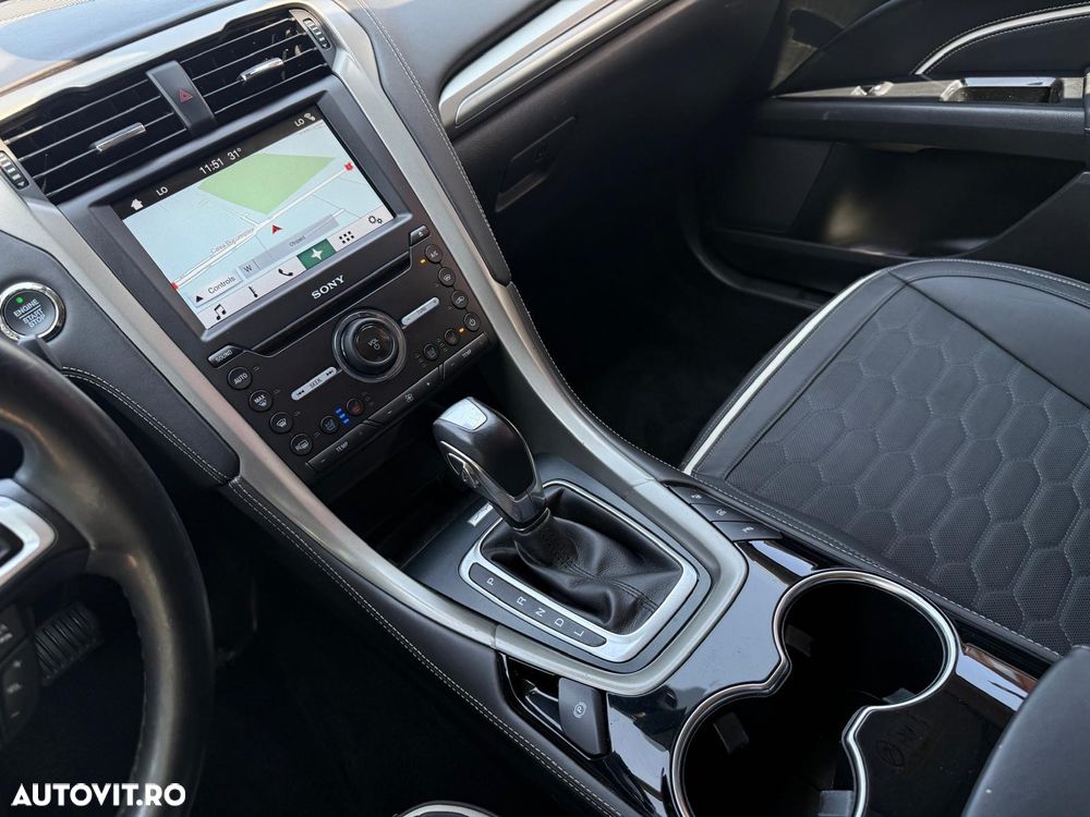 Ford Mondeo Vignale 2.0 Hybrid - 27