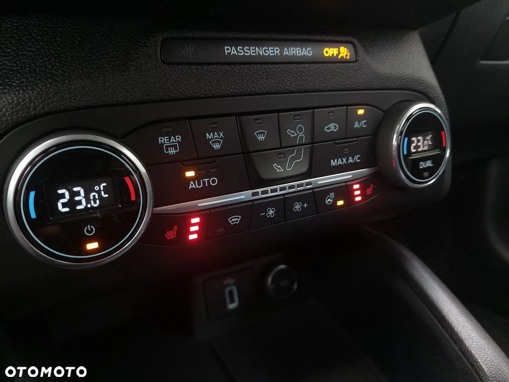 Ford Focus 1.0 EcoBoost Trend Edition Business - 30