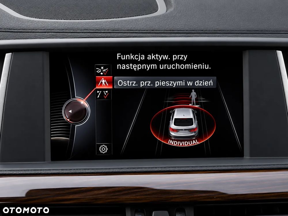 BMW X6 xDrive50i - 24