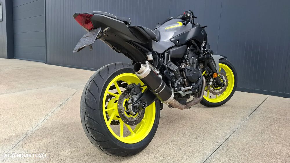 Yamaha MT-07 Nardo Grey 35 kw - 21