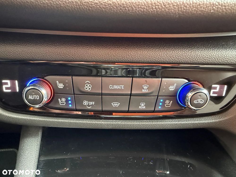 Opel Insignia ver-1-5-di-turbo - 26
