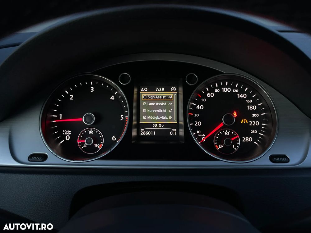 Volkswagen Passat CC 2.0 TDI DSG - 9