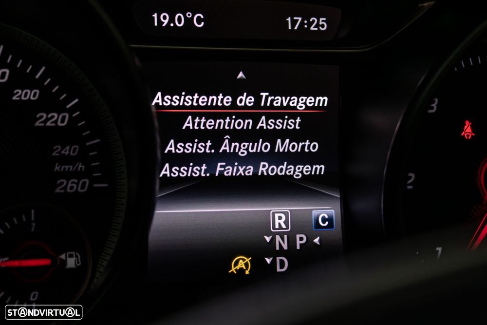 Mercedes-Benz CLA 200 d Shooting Brake AMG Line Aut. - 38