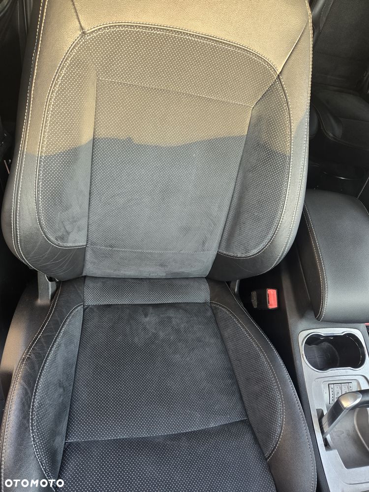 Ford S-Max 2.2 TDCi Titanium - 18