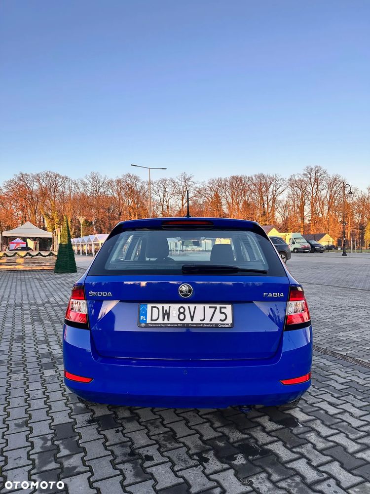 Skoda Fabia 1.0 TSI Ambition - 4