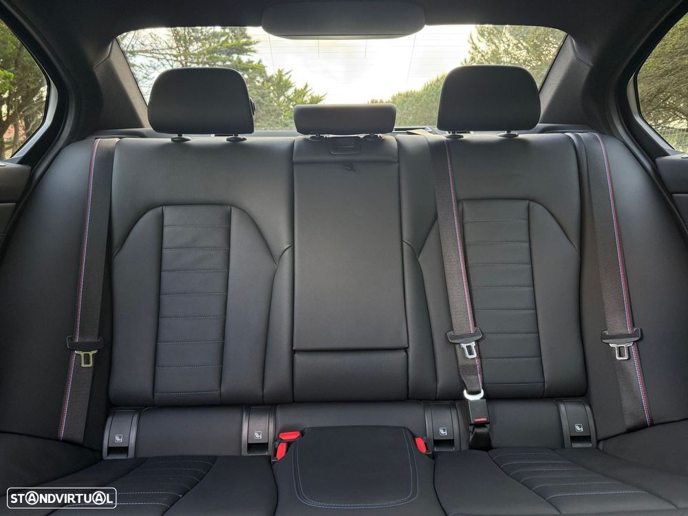 BMW 330 e Pack Desportivo M Pro Auto - 31