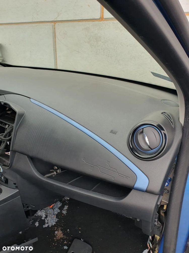 RENAULT ZOE KONSOLA+PODUSZKI+PASY - 2