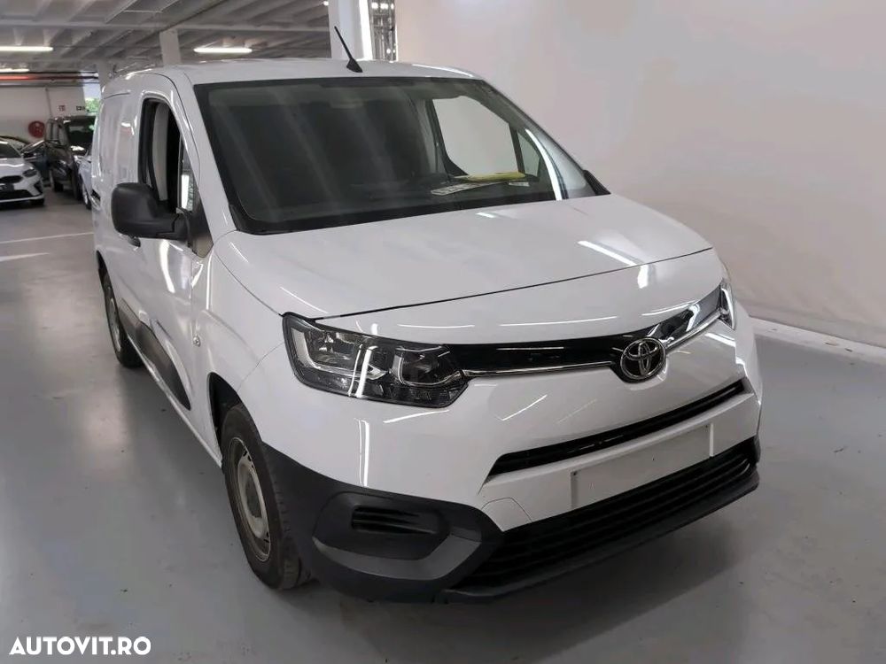 Toyota Proace - 10