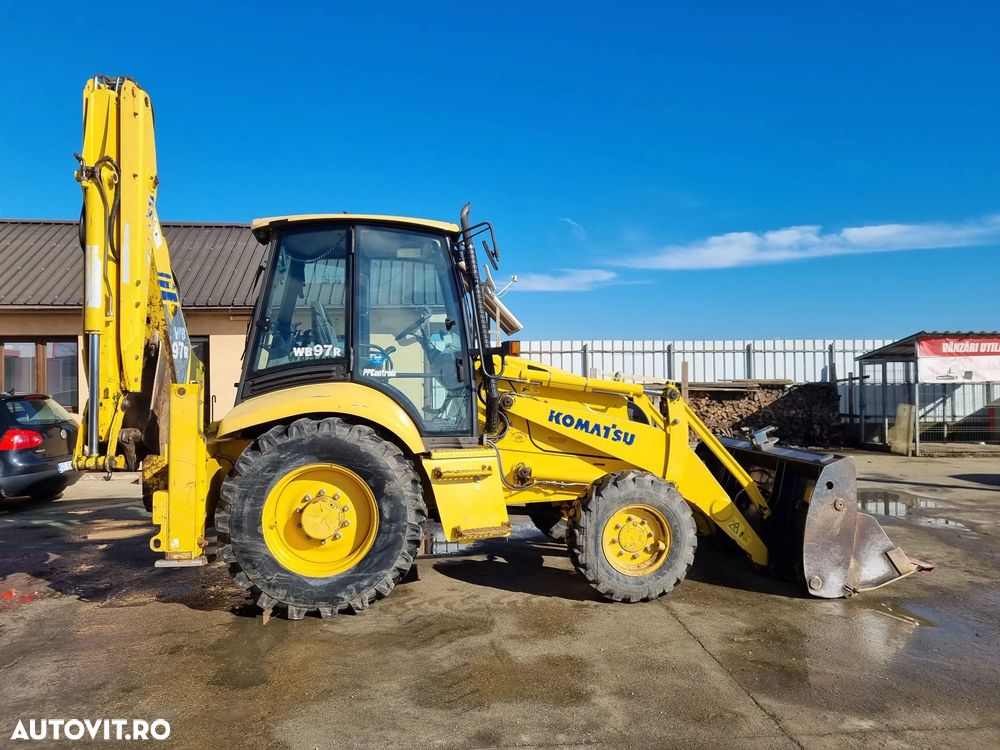 Komatsu WB97R2A - 5