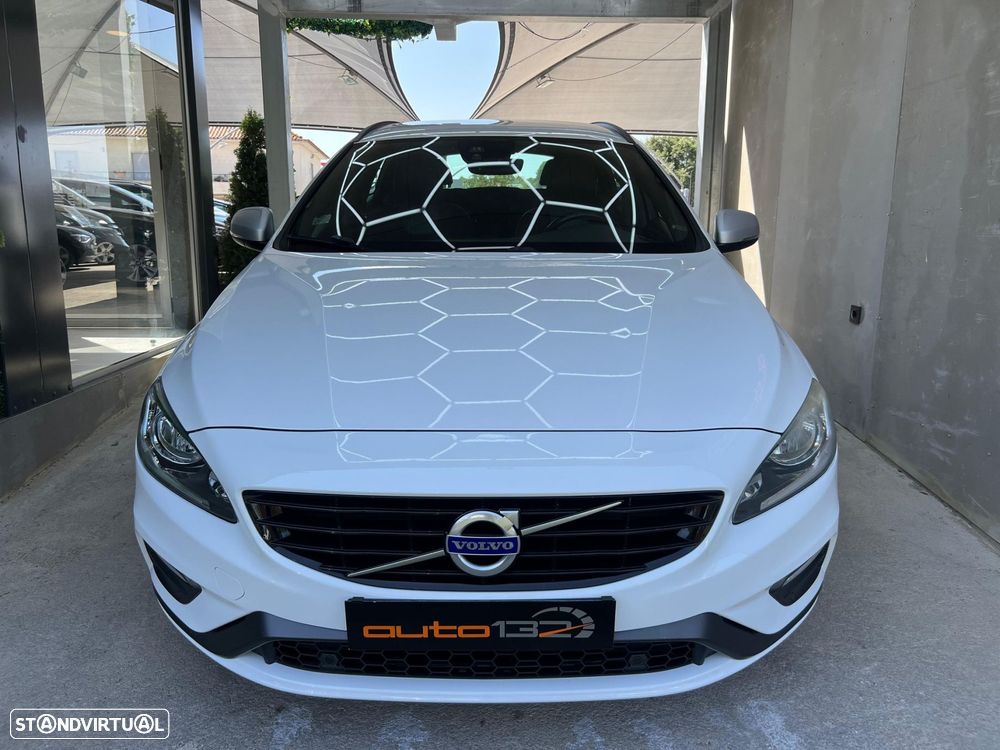 Volvo V60 2.4 D6 R-Design Sum.AWD Phev - 2