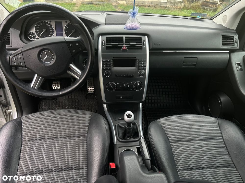 Mercedes-Benz Klasa B 200 Special Edition - 7